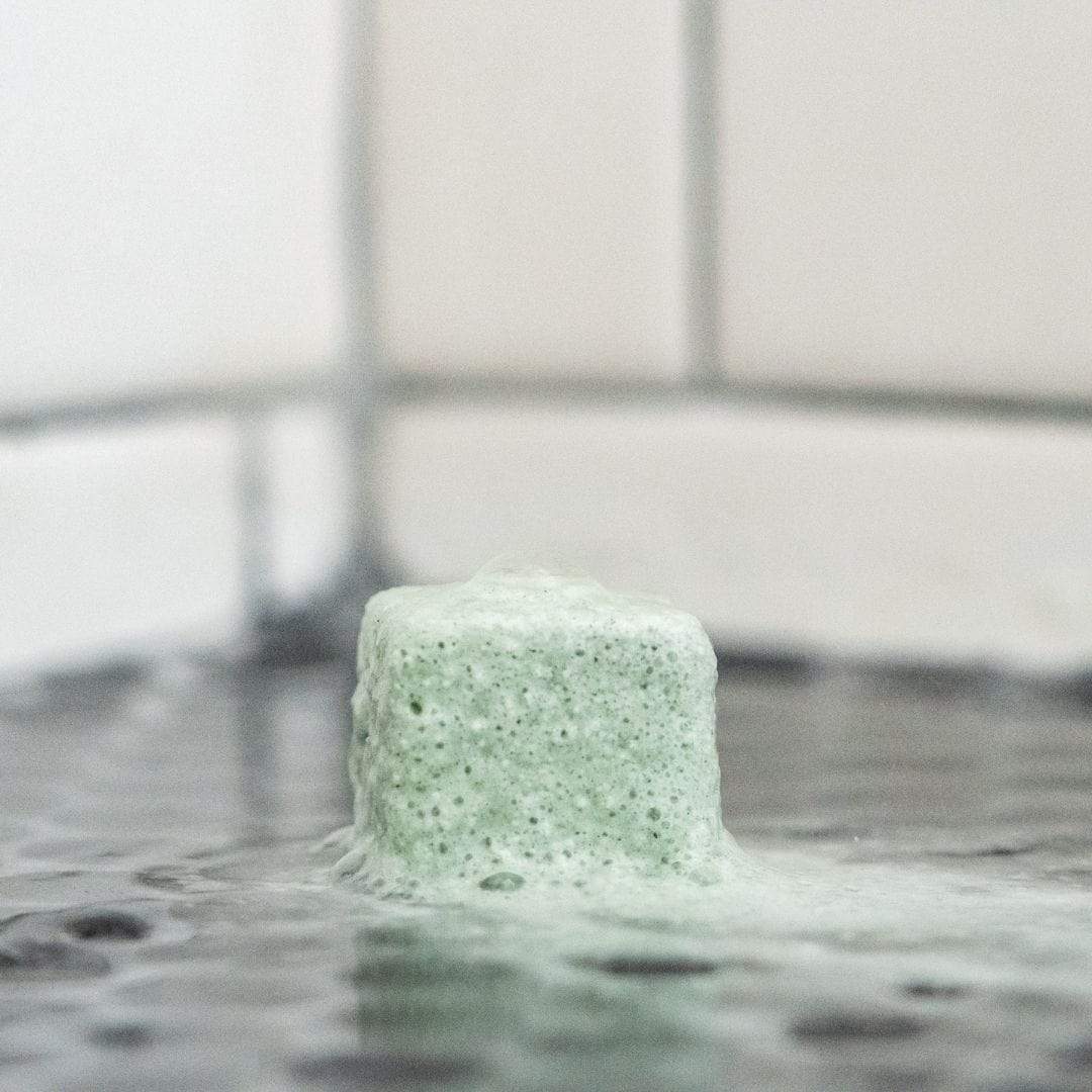 Breathe-Easy Eucalyptus + Peppermint Shower Steamers (8 units)