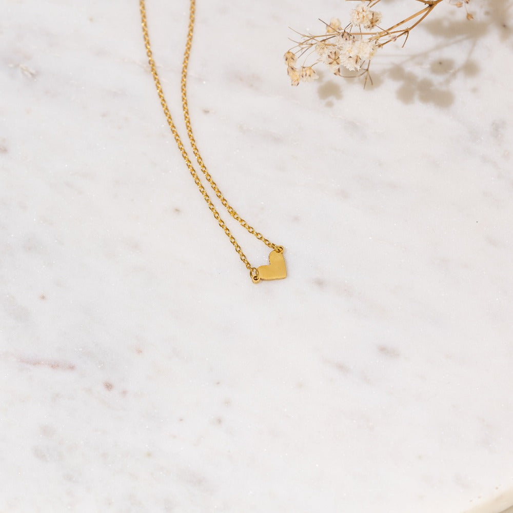 The Heart Pendant Necklace