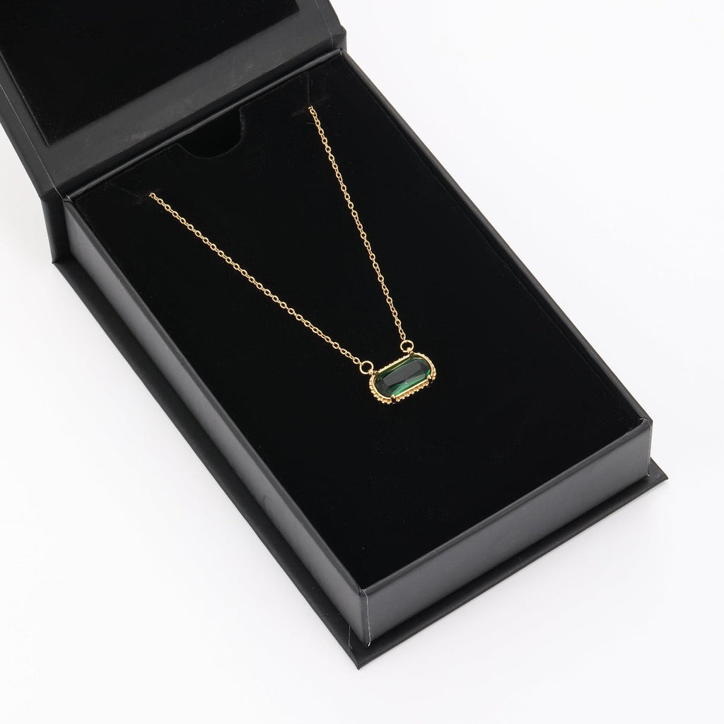 Stone Pendant Necklace