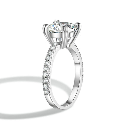 Round Cut Moissanite Engagement Ring Solitaire