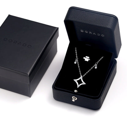 Stella Aperta Pendant Necklace